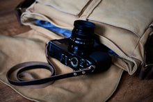 Load image into Gallery viewer, Linnhie Classic Leather Neck Strap