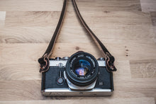 Load image into Gallery viewer, VANTAGE - Leather Camera Strap