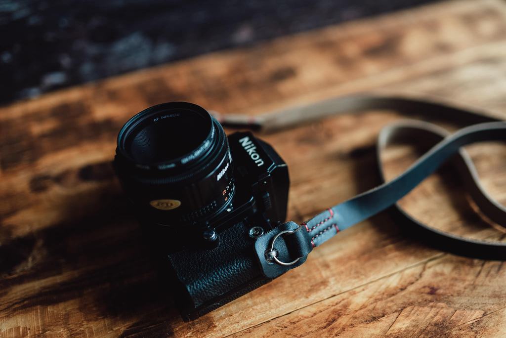 Granada premium Horween Chromexcel leather camera strap in black
