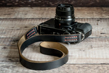 Load image into Gallery viewer, Alne Classic Wide Neck Strap