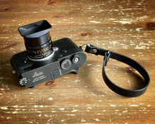 Load image into Gallery viewer, Alne Leather Wrist Strap