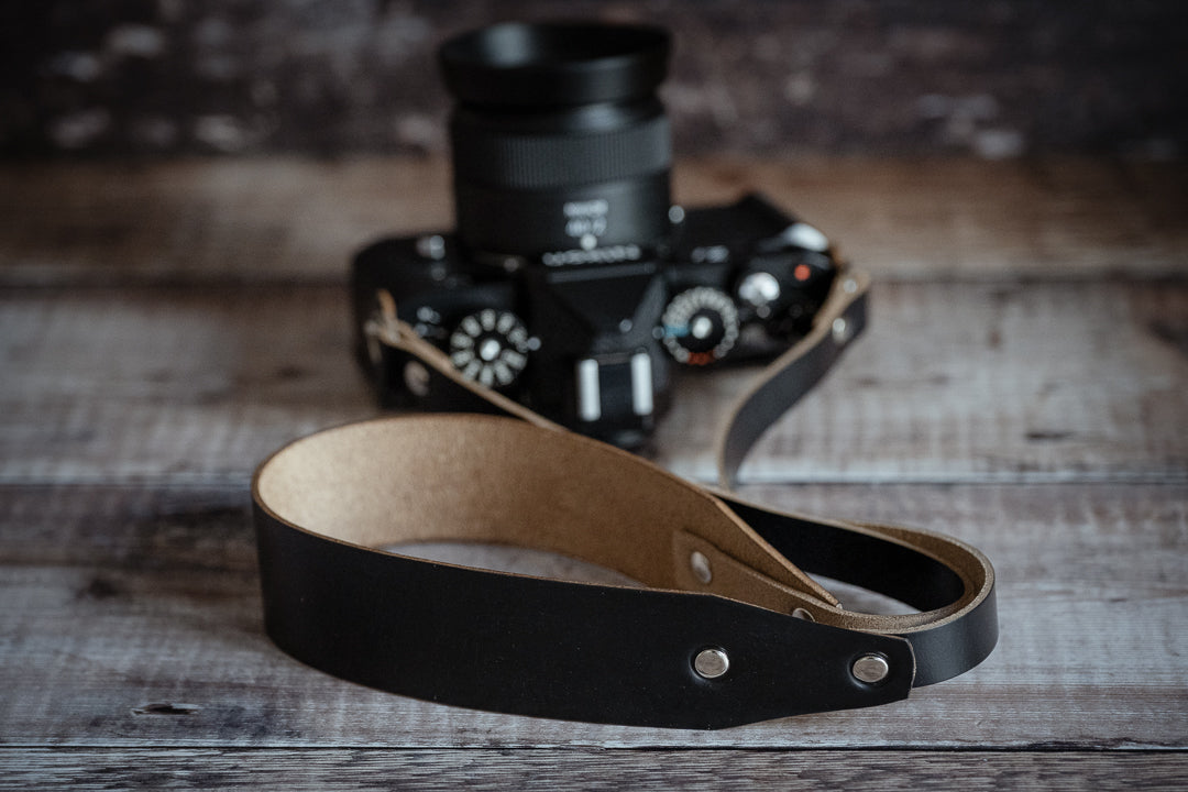 Avenger Wide Neck Leather Camera Strap