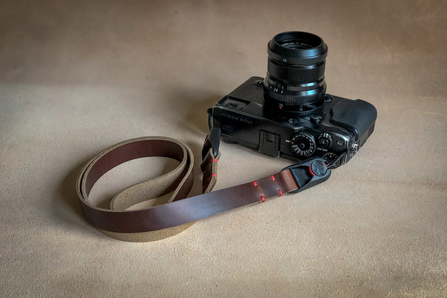 Black Horween Chromexcel quick release anchor strap with Peak Design AL-4 links