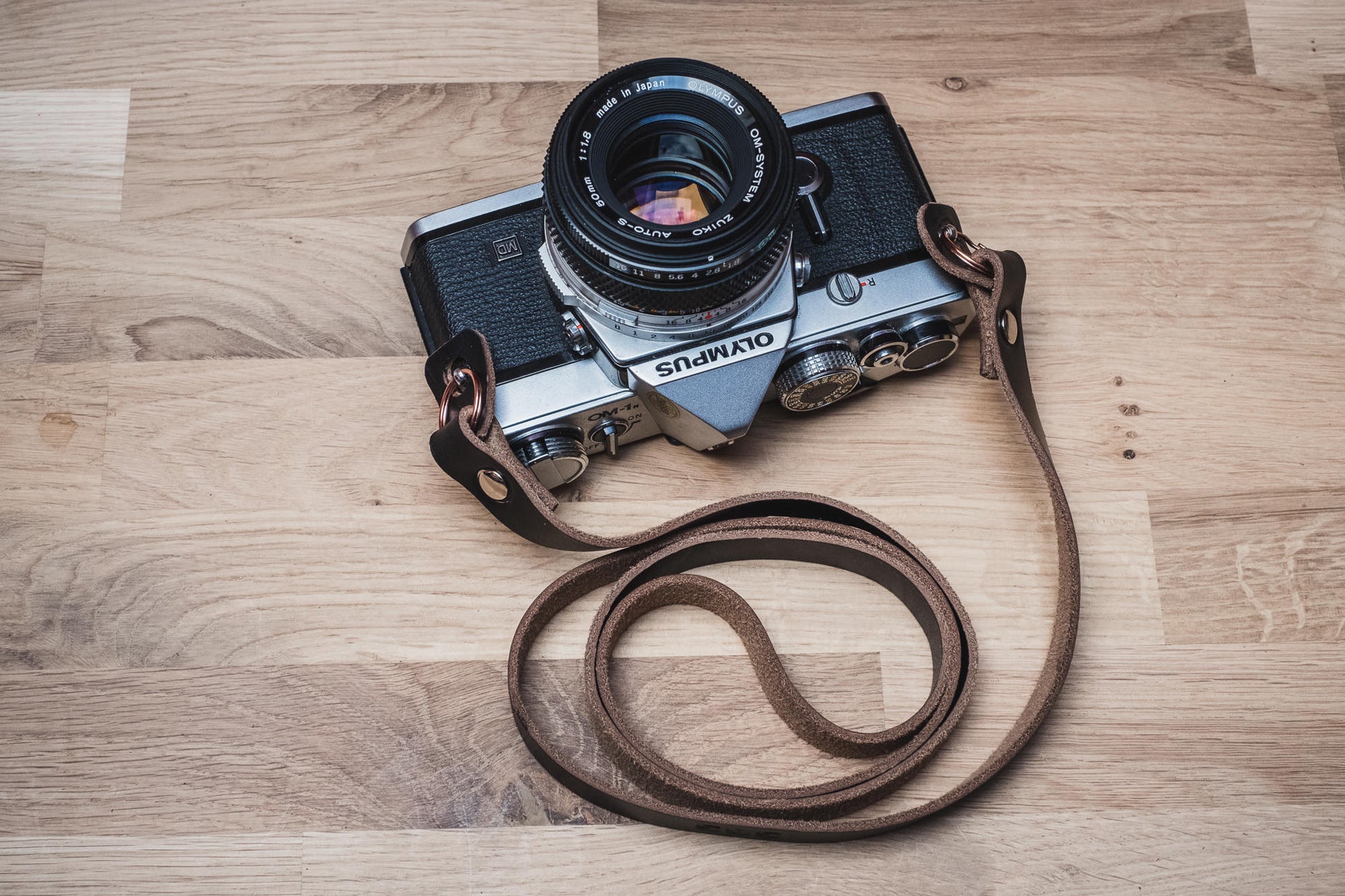 VANTAGE Horween leather camera strap with split ring attachment handmade in UK